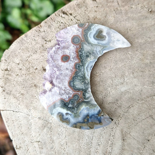 Agat, måne med ametist