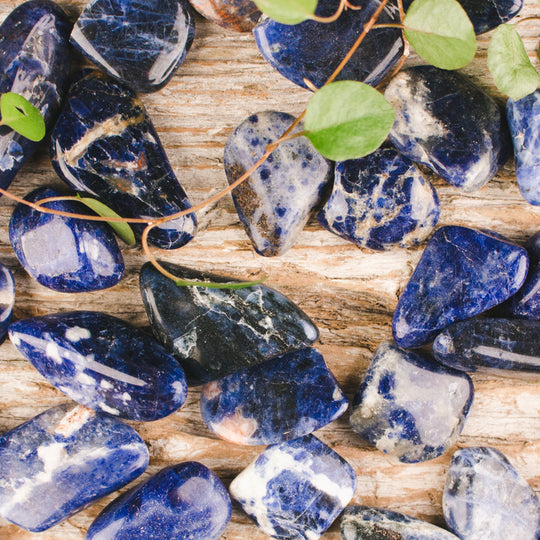 Sodalit, trumlade stenar