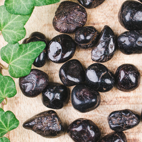 Granat, trumlade stenar