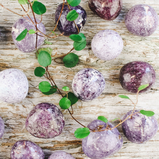 Lepidolit, cuddlestone