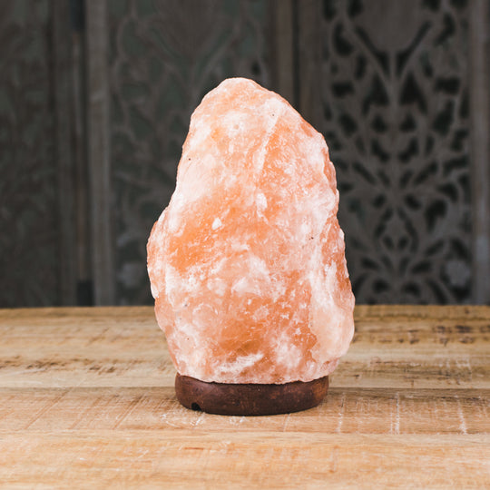 Himalayasaltlampa med träbas